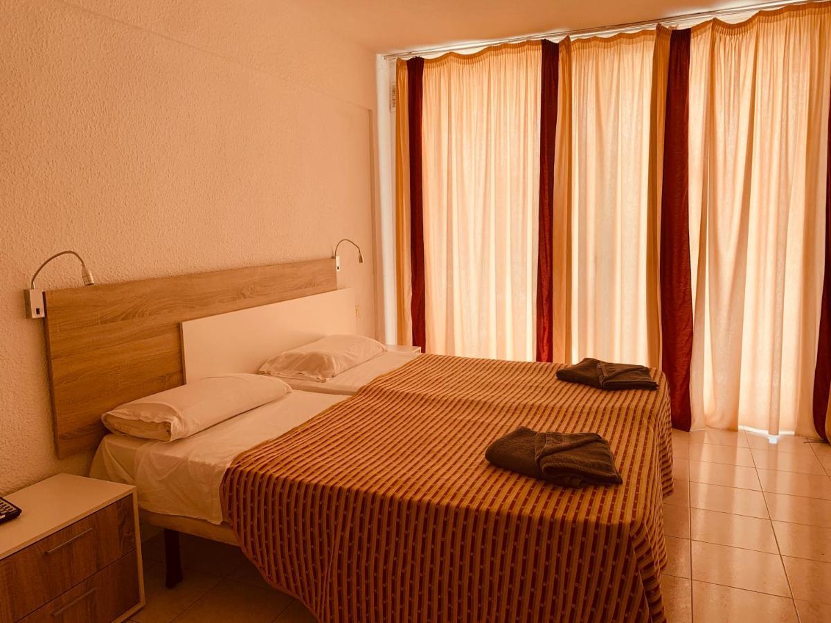 Pondemar Apartaments Vistas Playa Feñabe Eksteriør bilde