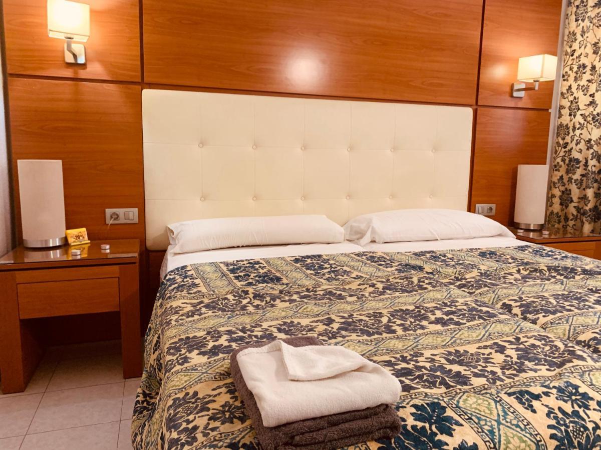 Pondemar Apartaments Vistas Playa Feñabe Eksteriør bilde